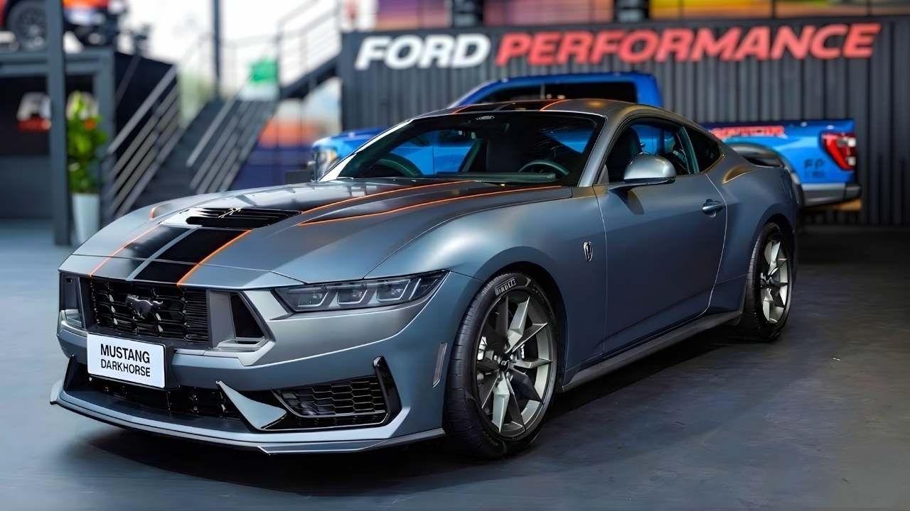 2026 Ford Mustang Dark Horse Shows 500 HP 5.0L V8, Adaptive Suspension, And 0–60 mph In ~4.1 Sec